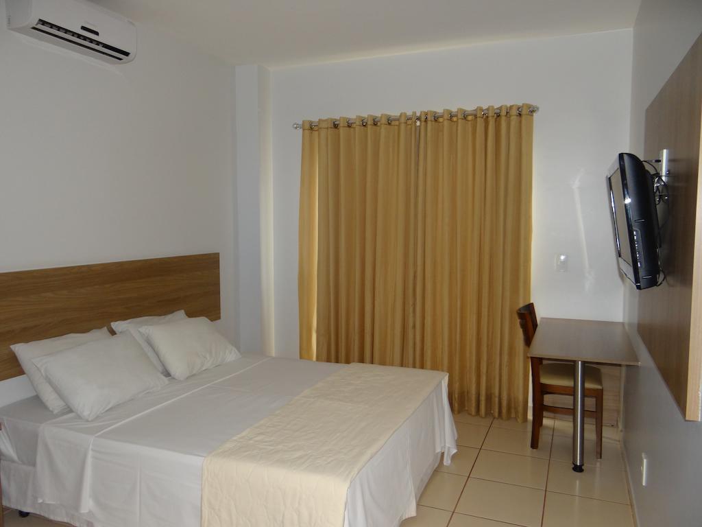 Hotel Rota Quirinopolis